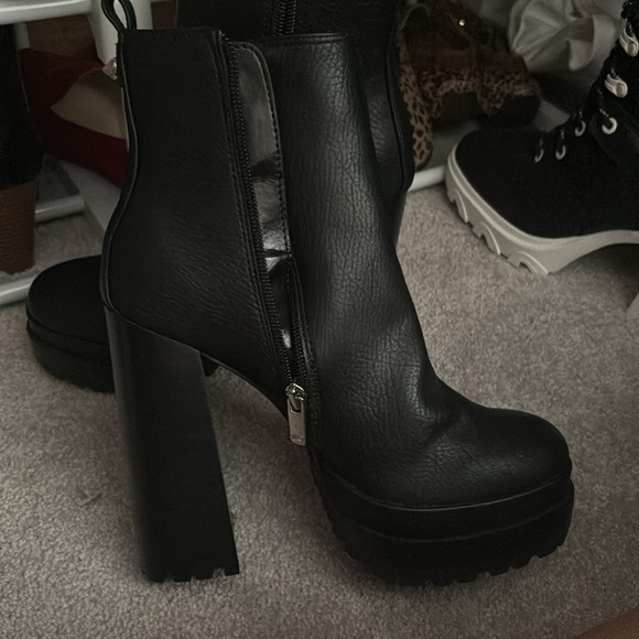 J. Lo Platform Heel Booties (NWOT) - Picture 3 of 3